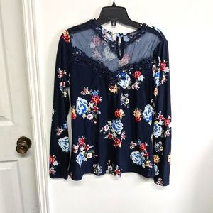 NWOT Floral top in Navy Blue